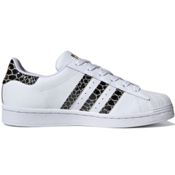 Adidas Superstar Snakeskin 'Cloud White' FV3294 womens - Picture 2 of 12